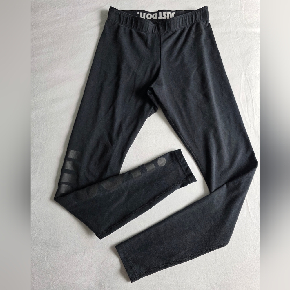 Nike Classics Leggings